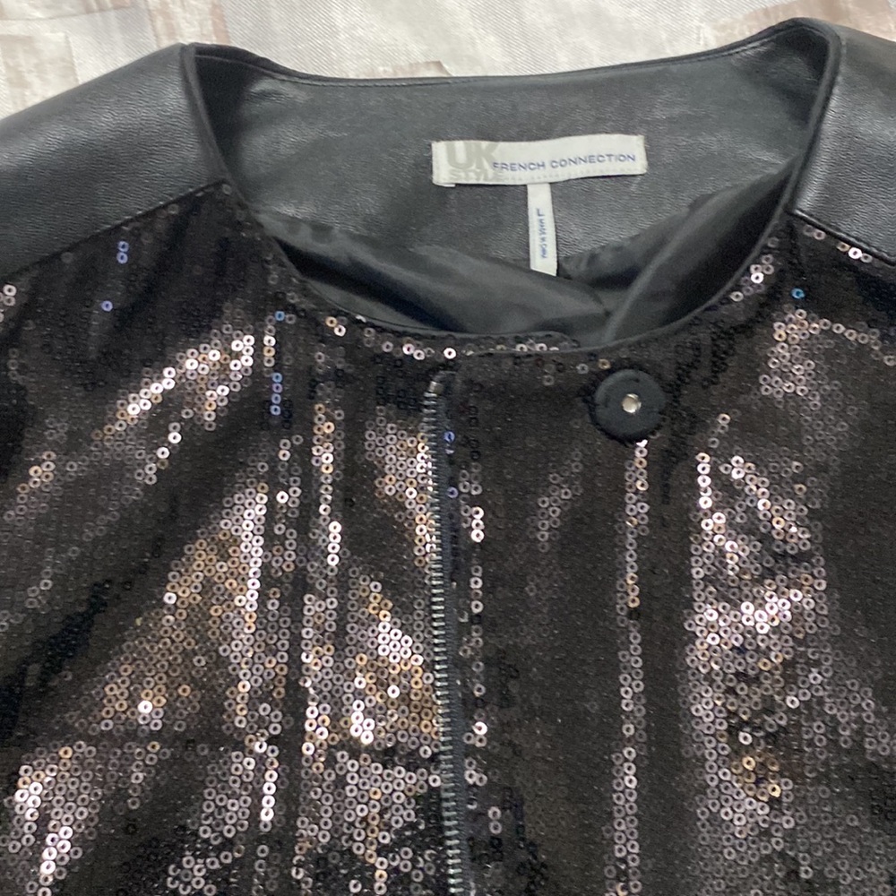 French Connection Size L New Color Black - image 3